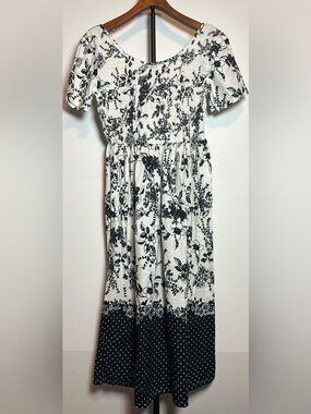 Loungees Floral Smocked Cottagecore Midi Dress Size Small 100% Cotton